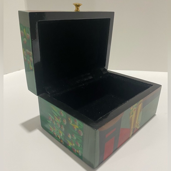 Asian Hand-Painted Lacquer Wood Box Jewelry Japanese Chinese Oriental Hinge Lid - Picture 10 of 16